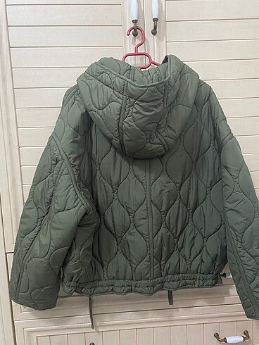 34 Beden Stradivarius mont