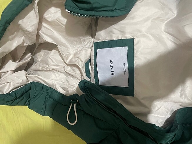 s Beden Bershka mont