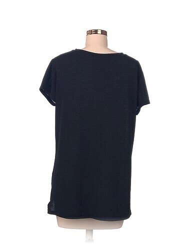 l Beden Diğer T-shirt %70 İndirimli.