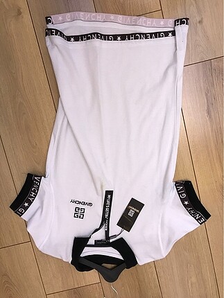 m Beden GIVENCHY