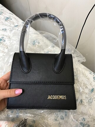 JACQUEMUS