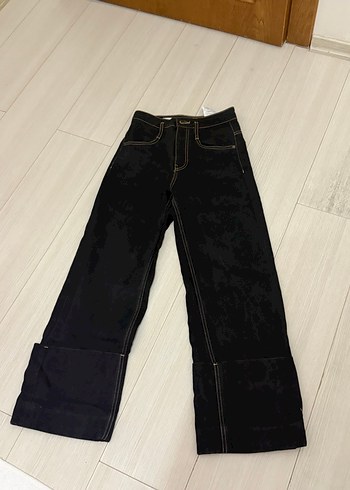 Siyah Kemerli Midi Kot Pantolon - Görsel 2