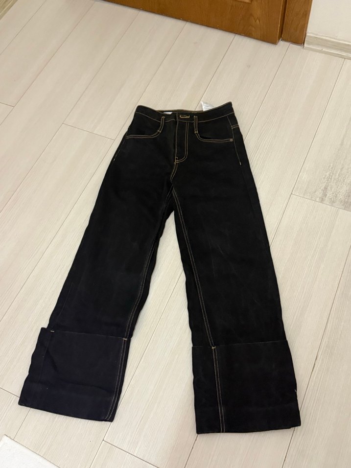 Siyah Kemerli Midi Kot Pantolon - Görsel 2