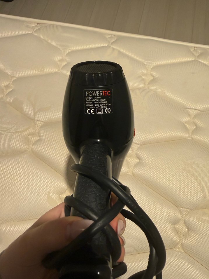 Powertec Siyah Saç Kurutma Makinesi - Görsel 2