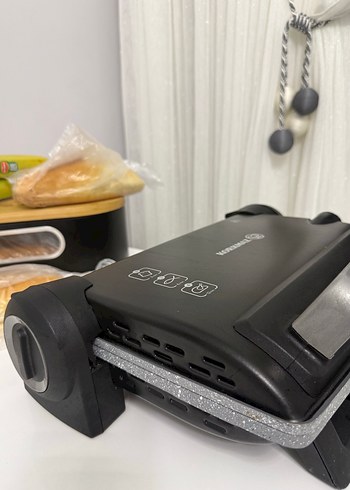 Korkmaz Siyah Gri Tost Makinesi - Görsel 3