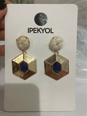 İpekyol küpe