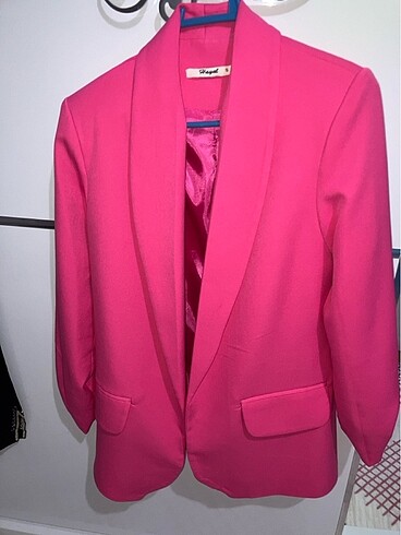 Pembe ceket