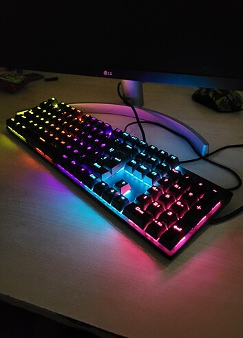 Mekanik klavye blue switch k100