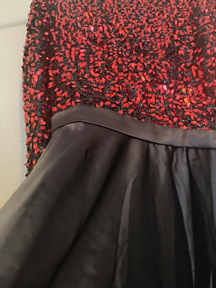 Koyu Kırmızı Desenli Uzun Kollu Kadın Abiye Elbise - Görsel 3