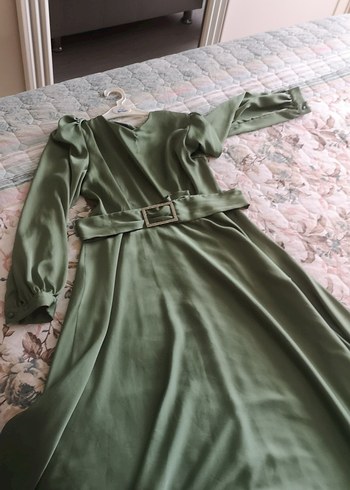 Kemer Detaylı Kadın Uzun Saten abiye - Görsel 2