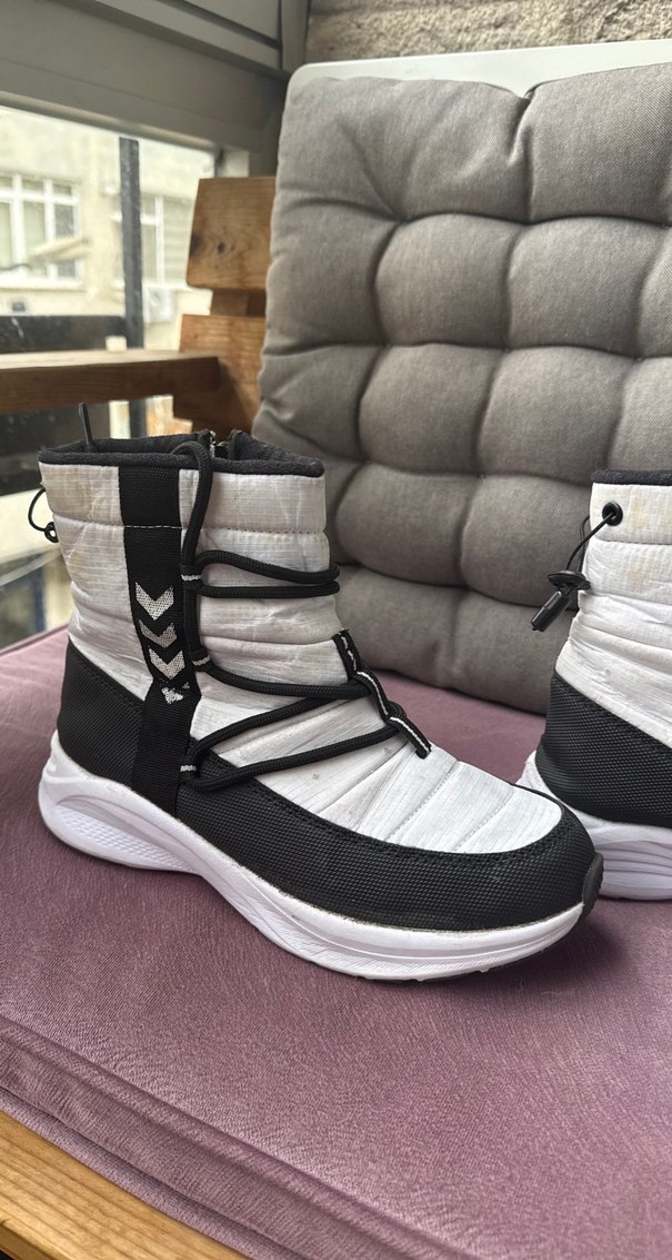 Beyaz Gri Stiletto Topuklu Spor Kadın Botu - Görsel 3