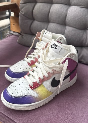 Nike Çok Renkli Bağcıklı Spor Ayakkabı - Görsel 3