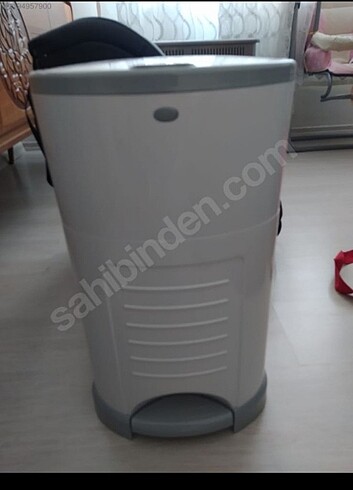 Kokuyu hapseden bebek bezi çöp kutusu