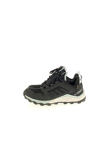 Adidas Spor Ayakkabı %70 İndirimli.
