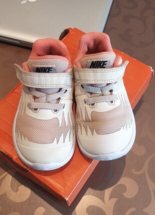 22 numara Nike 