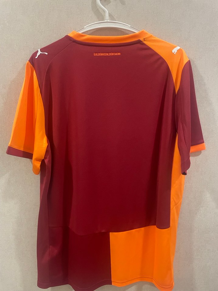 Galatasaray 25/26 sezonu orjinal etiketli faturalı forma - Görsel 3
