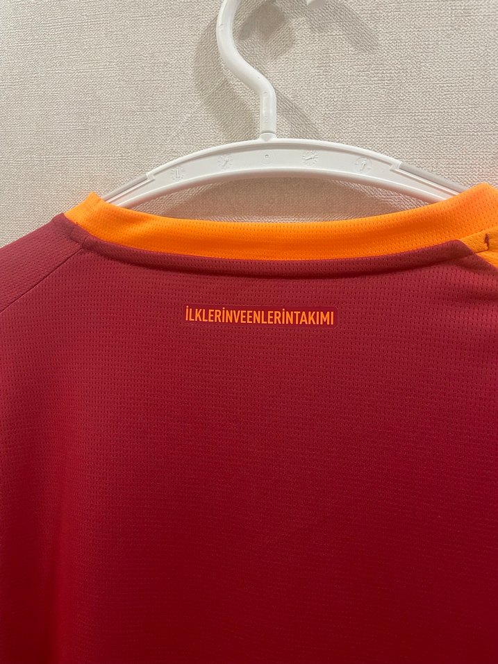 Galatasaray 25/26 sezonu orjinal etiketli faturalı forma - Görsel 4