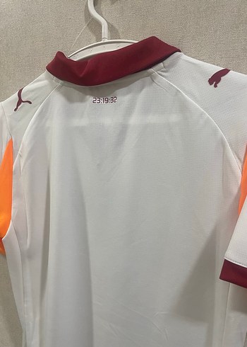 Galatasaray 25/26 sezonu orjinal etiketli faturalı forma - Görsel 4