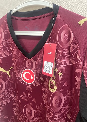Galatasaray 25/26 sezonu orjinal etiketli faturalı forma - Görsel 2