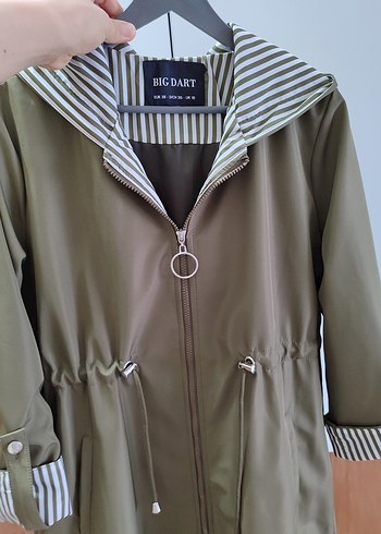 Bigdart beli büzgülü kapşonlu trençkot - Görsel 6