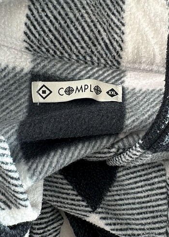 Gri Ekose Düğmeli Erkek Gömlek sigara külü yanığı var - Görsel 3