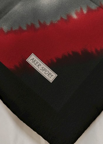 Siyah Kenarlı Aker Kadın Eşarp - Görsel 6