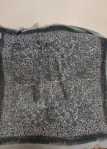 Bohem Gri Kadın Şal - Görsel 3