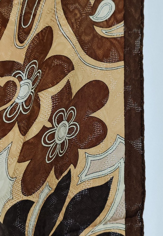 Desenli Vakko Eşarp - Görsel 5