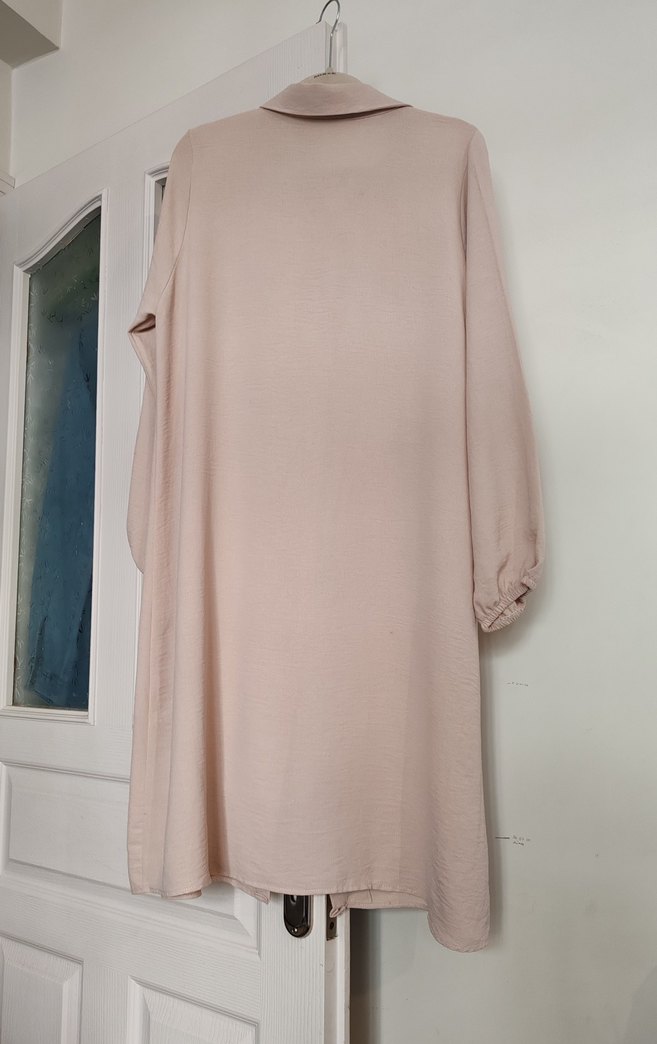 Bej Uzun Kollu Düğmeli Tunik - Görsel 2