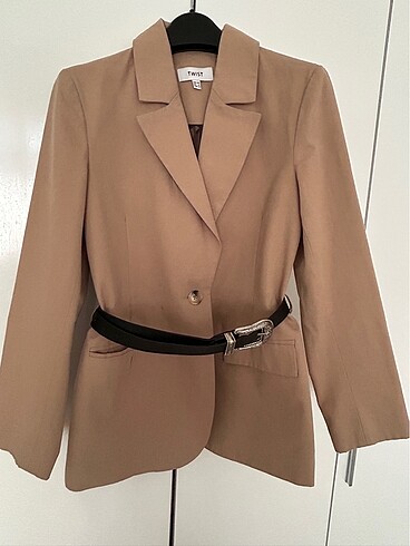 xs Beden Twist kemerli blazer ceket