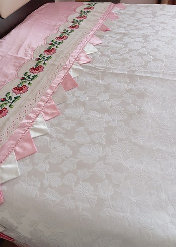 Nakışlı Yatak Örtüsü - Görsel 2