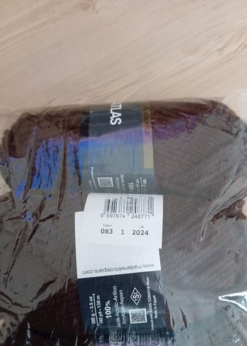 Kahverengi örgü ipi - Görsel 2