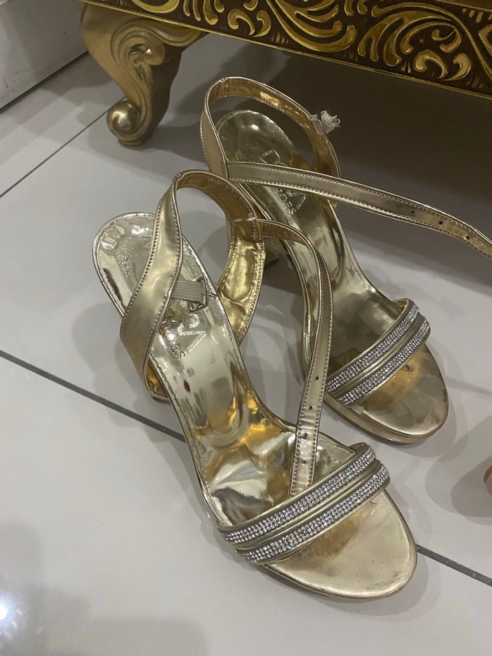 Altın Renkli Topuklu Kadın Abiye Ayakkabı - Görsel 2