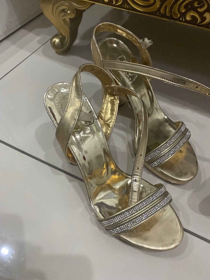 Altın Renkli Topuklu Kadın Abiye Ayakkabı - Görsel 3