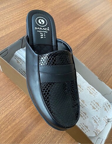 Siyah deri terlik erkek - Görsel 2