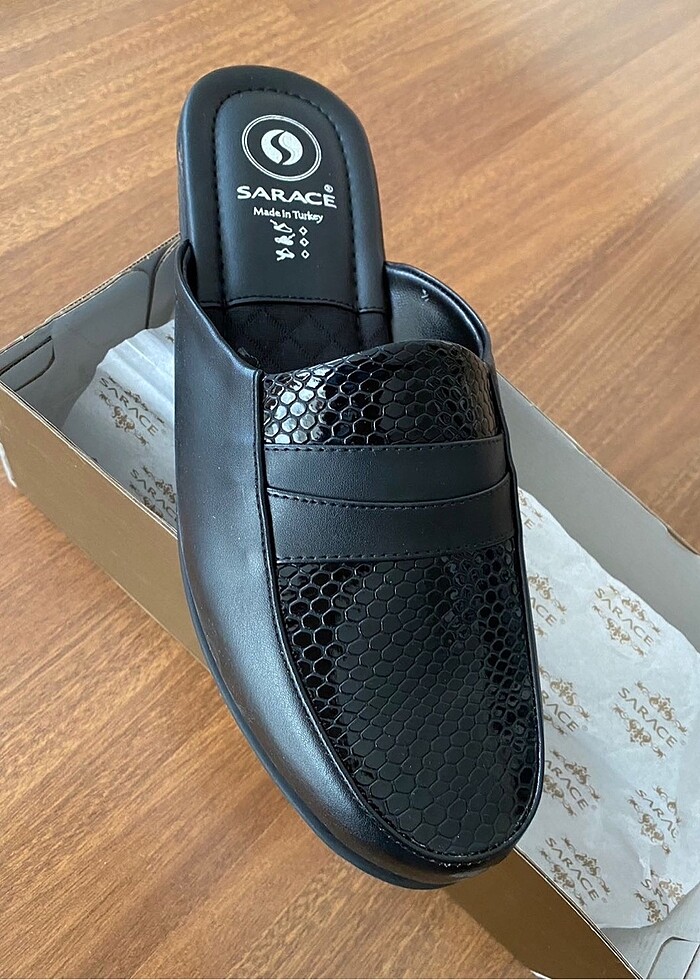 Siyah deri terlik erkek - Görsel 2