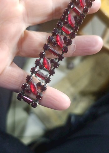 Kırmızı tas detaylı kolye - Görsel 3