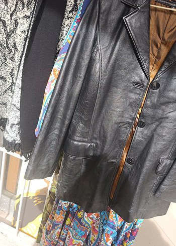 kaftan Düğmeli Siyah Deri Kadın Ceket - Görsel 2