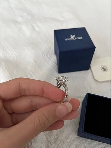 Beden Swarovski yüzük