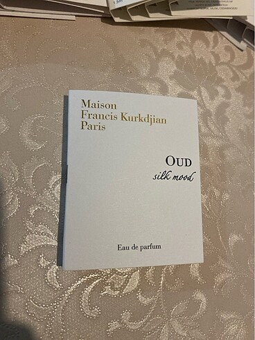 Maison Francis Oud Silk Mood Unisex