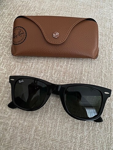 Rayban güneş gözlüğü