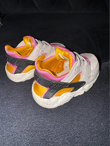21 Beden Nike bebek ayakkabı