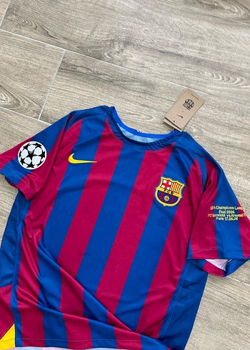 Barcelona 2006 İç Saha Ronaldinho Forması - Görsel 2