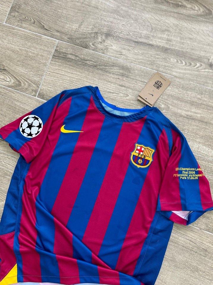 Barcelona 2006 İç Saha Ronaldinho Forması - Görsel 2