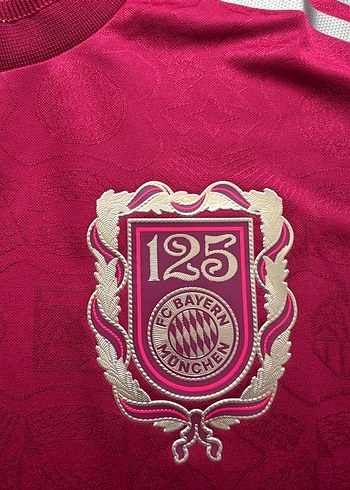 Bayern Münih 125. Yıl Özel Tasarım profesyonel Maç forması. - Görsel 2