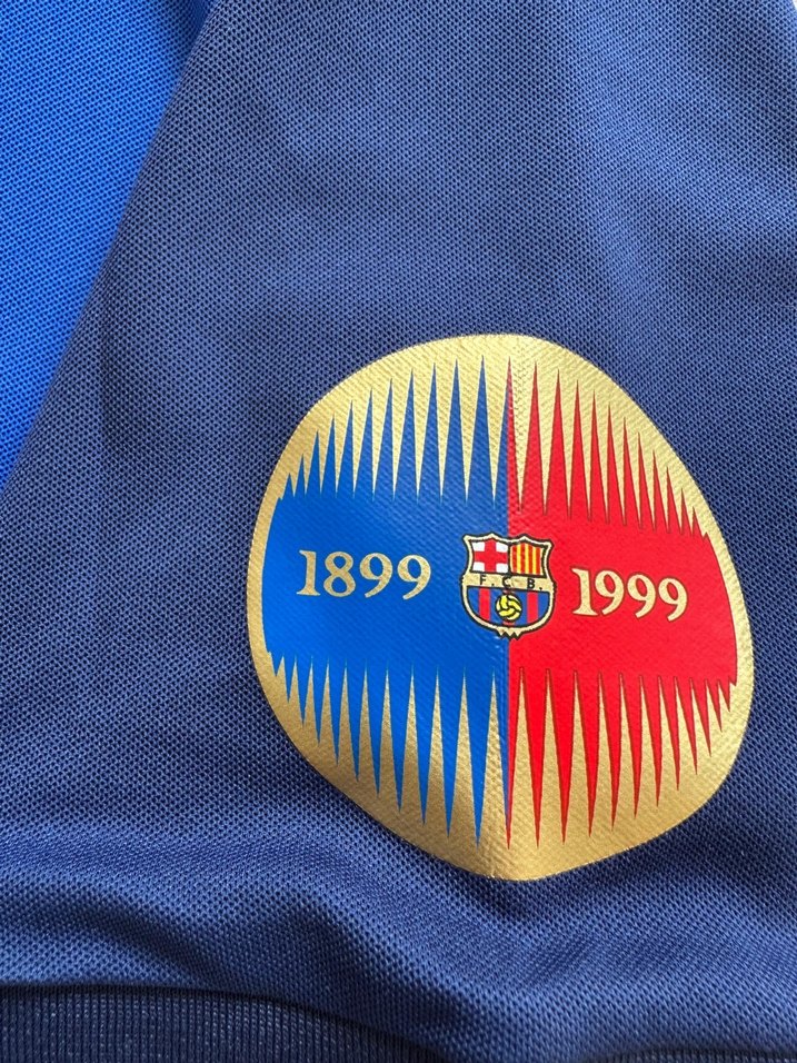 Barcelona 100. Yıl forması - İsimsiz - Görsel 3