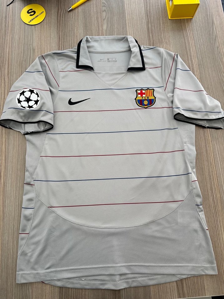 Barcelona 2003 Deplasman Ronaldinho Gaucho forması. - Görsel 2