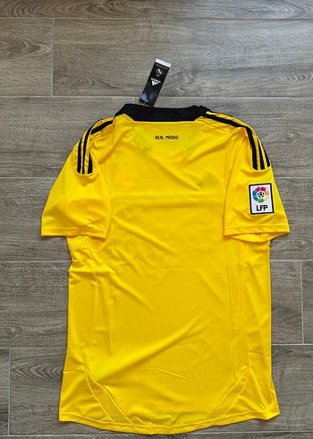 Real Madrid 2011-2012 Kaleci forması  iç saha - Görsel 2