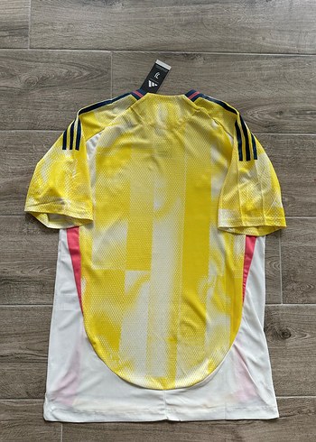 Juventus  20242025 deplasman Maç forması. - Görsel 2