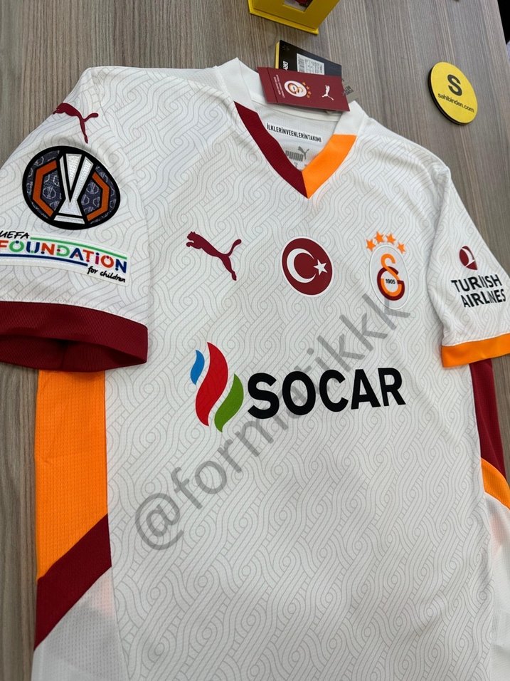 Galatasaray 24-25 UEFA Beyaz Mauro İcardi - Görsel 2